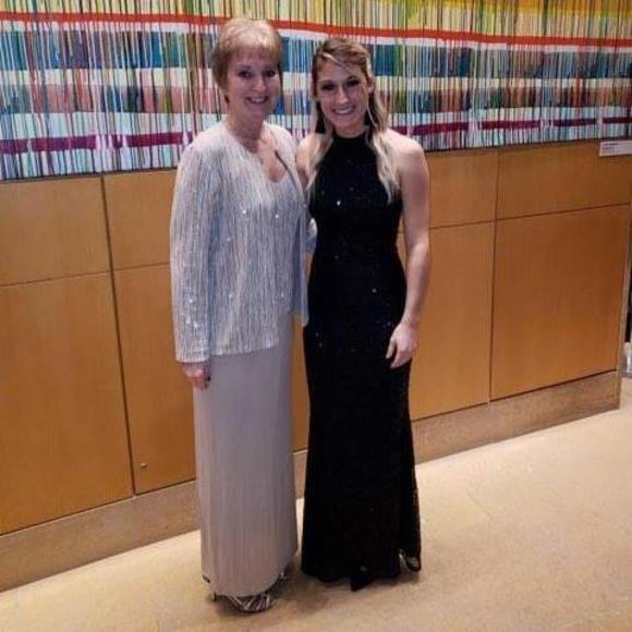 Meet your Posher, Courtney - Picture 1 of 1